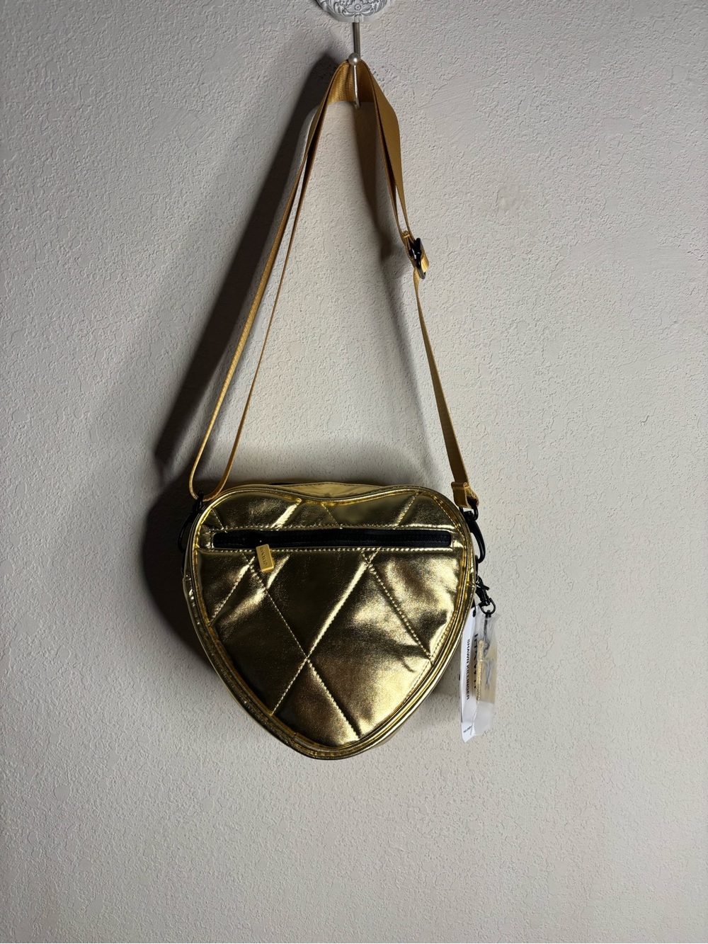 IHKWIP X Shawn Killinger Lover Quilted Heart Crossbody - Picture 3 of 5